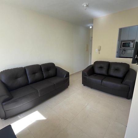 Apartamento Pratico A 850 Metros Da Praia Da Martim De Sa Caraguatatuba Bagian luar foto